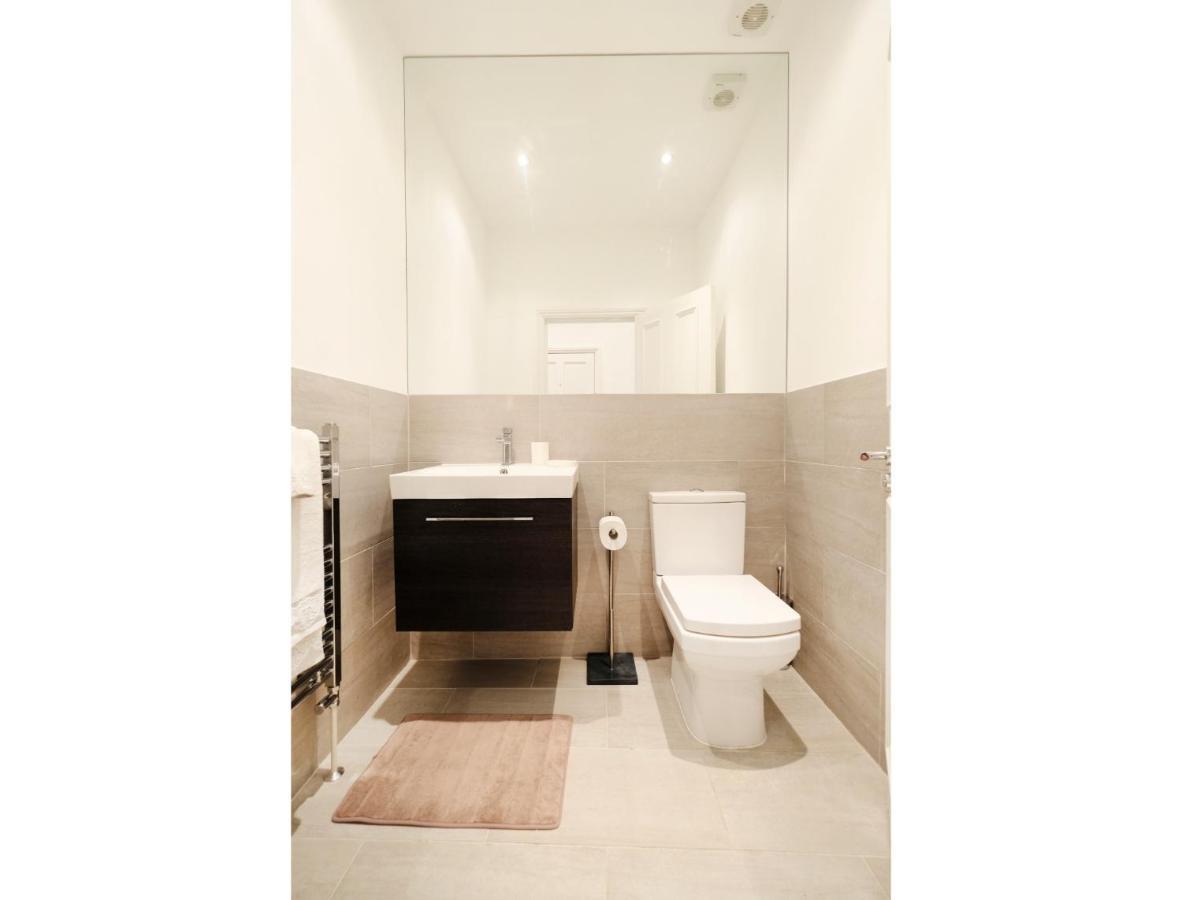 Edgware Rd, Paddington Spacious Apartment Sleeps 4 London Luaran gambar